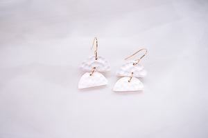 Basics - Hammered White (Medium Dangle)