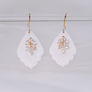 Bridal - Shimmer Foliage (Medium Dangle)